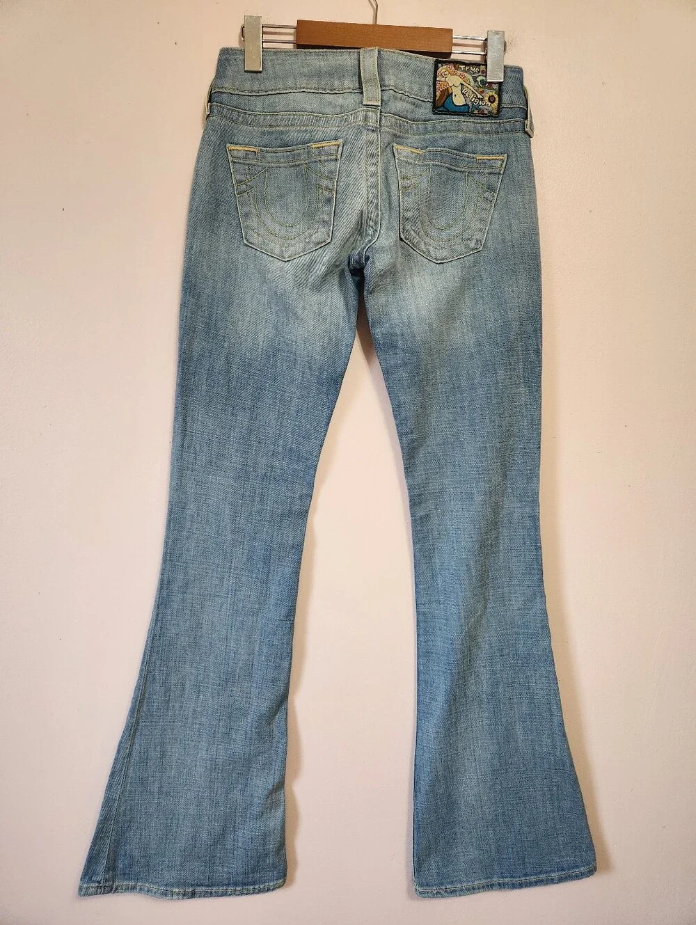 Ultra RARE True Religion Y2K Caroline Flare Jeans Rare Mermaid Patch Size 26 - Picture 3 of 10
